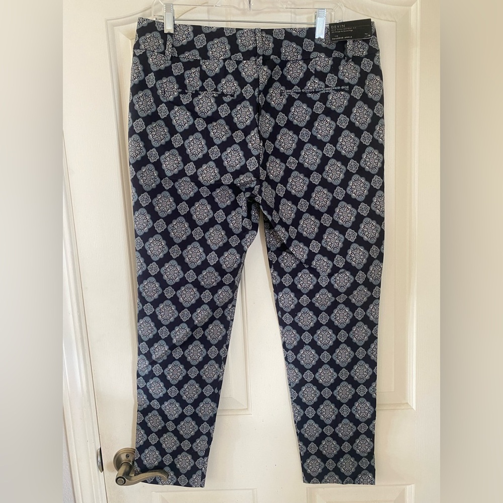 Ann Taylor Blue Cropped Pants with Medallion Design - Picture 2 of 6